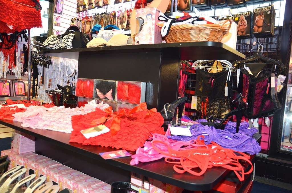 Romantic Depot Westchester | 6 Frontage St, Elmsford, NY 10523 | Phone: (914) 345-8522