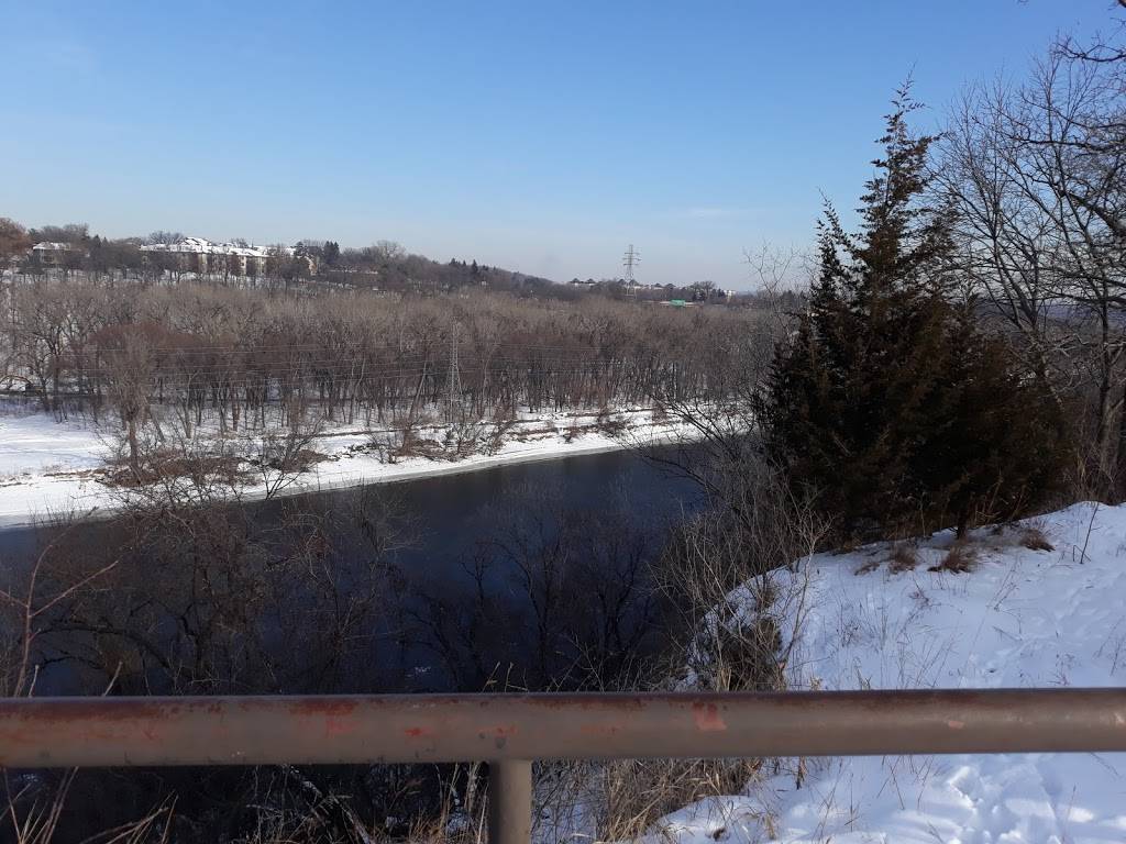Hidden Falls South Parking Lot | S Prior Ave, St Paul, MN 55116, USA | Phone: (651) 266-6400