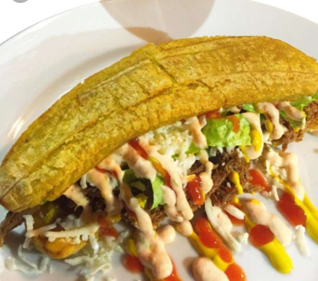 La Dueña Latín Food | 7591 University Blvd, Winter Park, FL 32792, USA | Phone: (321) 295-7952