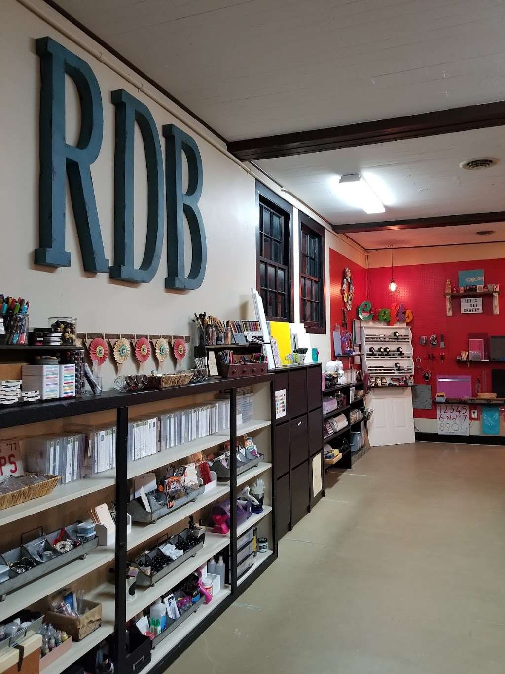 The Red Door Boutique | 16 W Baltimore St, Taneytown, MD 21787, USA | Phone: (443) 331-3933