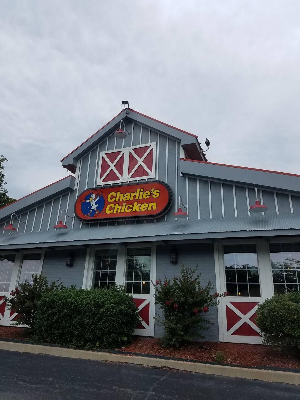 Charlies Chicken | 4747 S 33rd W Ave, Tulsa, OK 74107, USA | Phone: (918) 447-1115