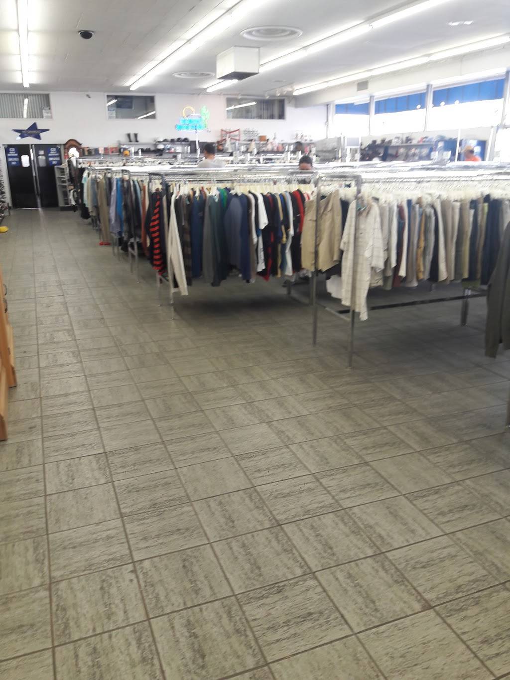 Mesa Thrift Store | 1018 W Main St, Mesa, AZ 85201, USA | Phone: (480) 890-2287