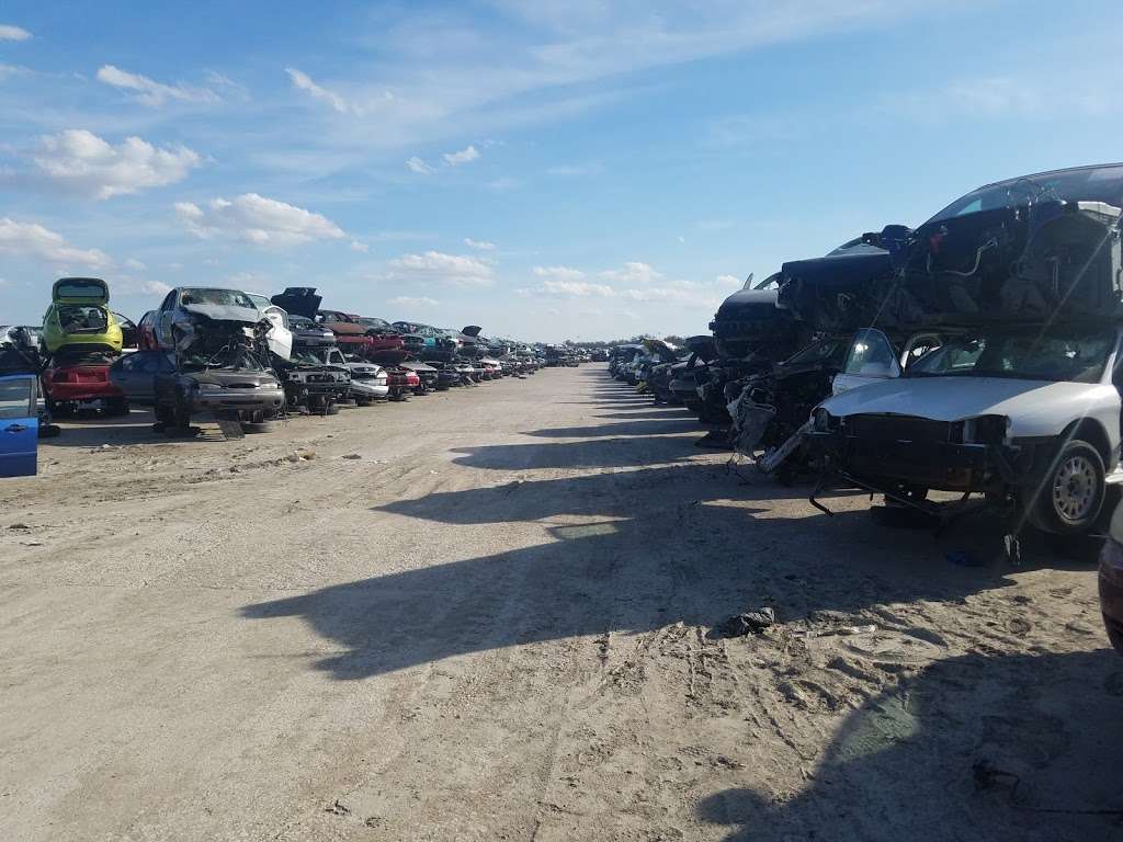 Auto Salvage | 3913 E Jefferson St, Grand Prairie, TX 75051, USA | Phone: (972) 263-1991