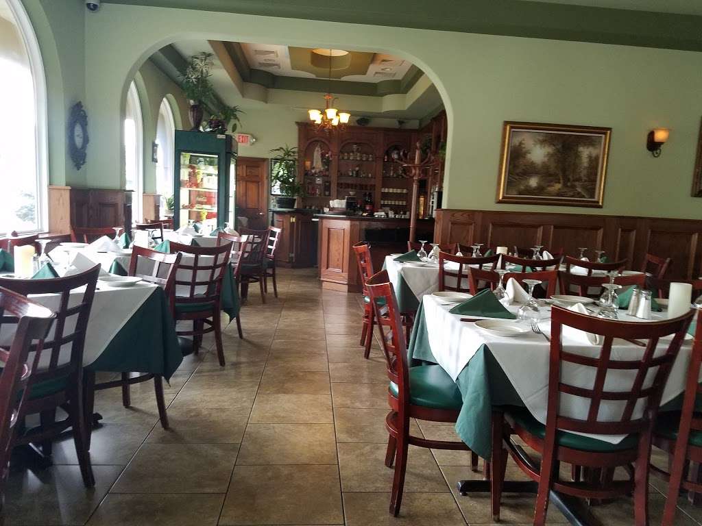 Paulos Bar and Restaurant | 2341 Plainfield Ave, South Plainfield, NJ 07080, USA | Phone: (908) 753-5252