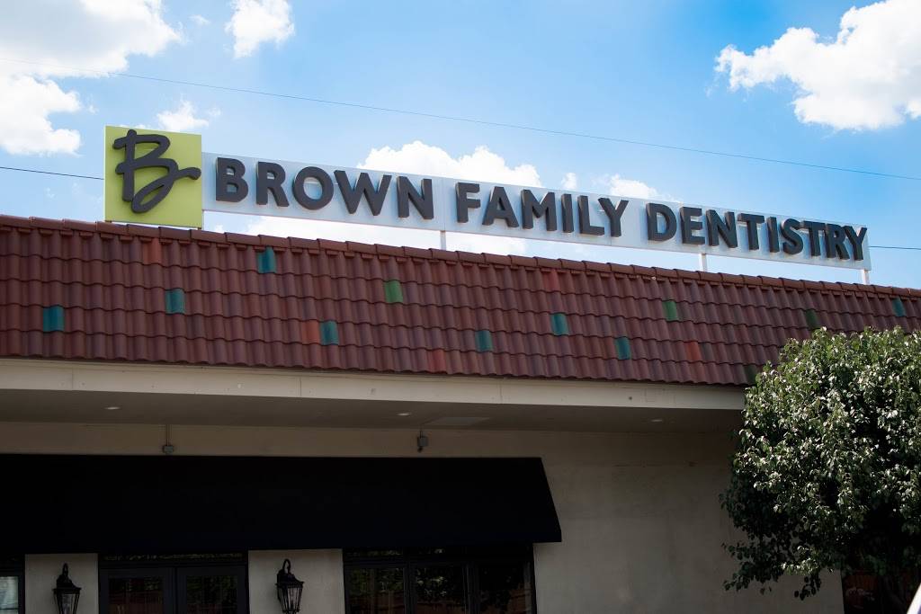 Brown Family Dentistry | 4004 White Settlement Rd, Fort Worth, TX 76107, USA | Phone: (817) 625-1548