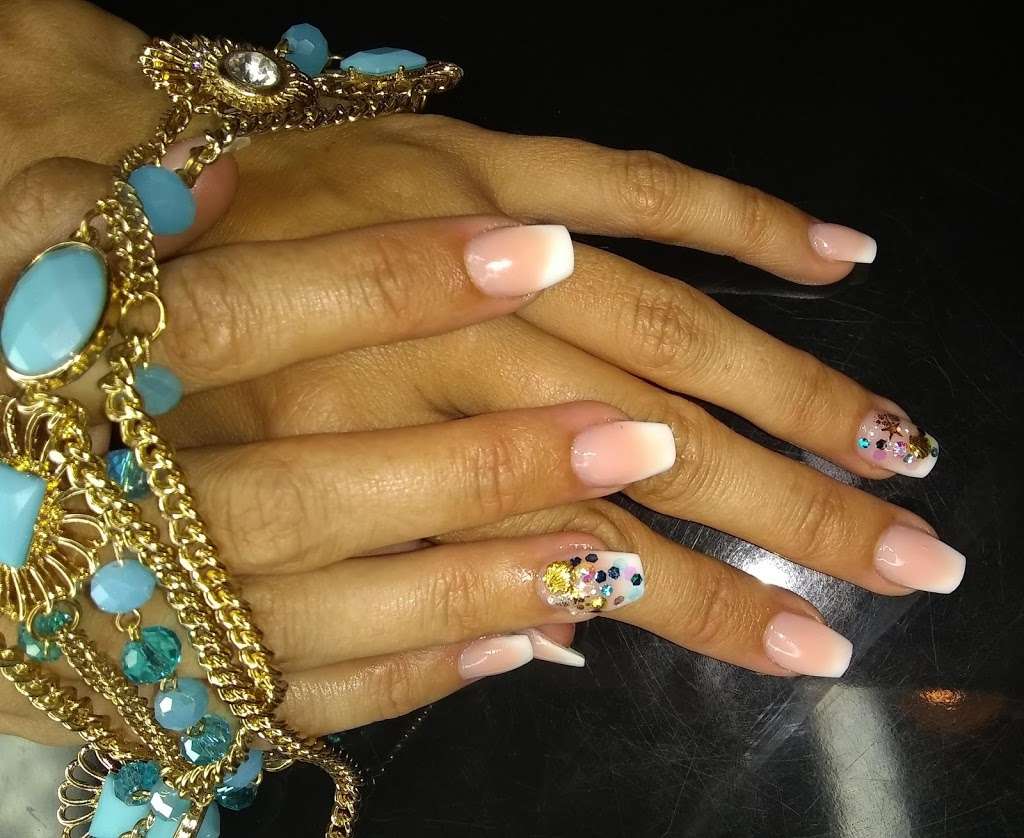 Liberty Design Beauty Salon | 9650 Universal Blvd, Orlando, FL 32819 | Phone: (407) 351-0100