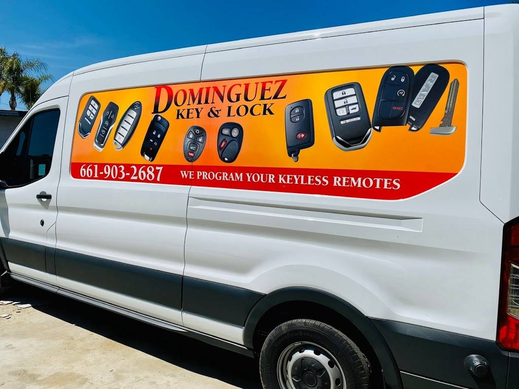 Dominguez key & lock | 9813 Howard St, Lamont, CA 93241, USA | Phone: (661) 903-2687