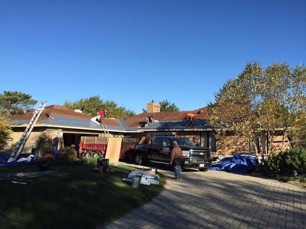 Technician Roofing | 1480 Bernard Dr Unit E, Addison, IL 60101 | Phone: (630) 495-0409