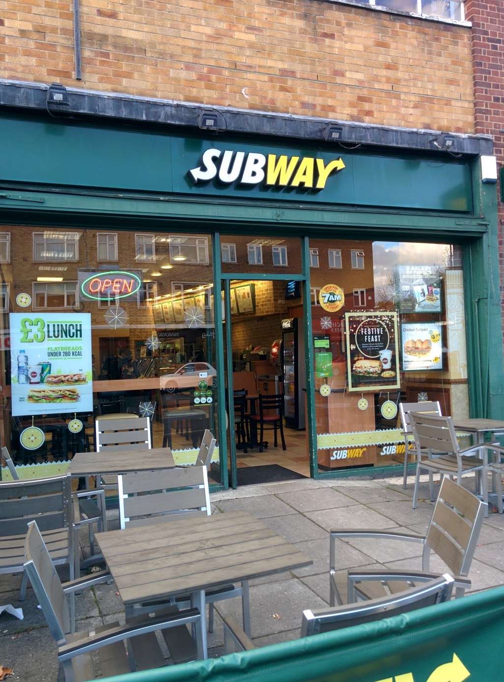 Subway Loughton | 3, 258 High Rd, Loughton IG10 1RB, UK | Phone: 020 8508 5128