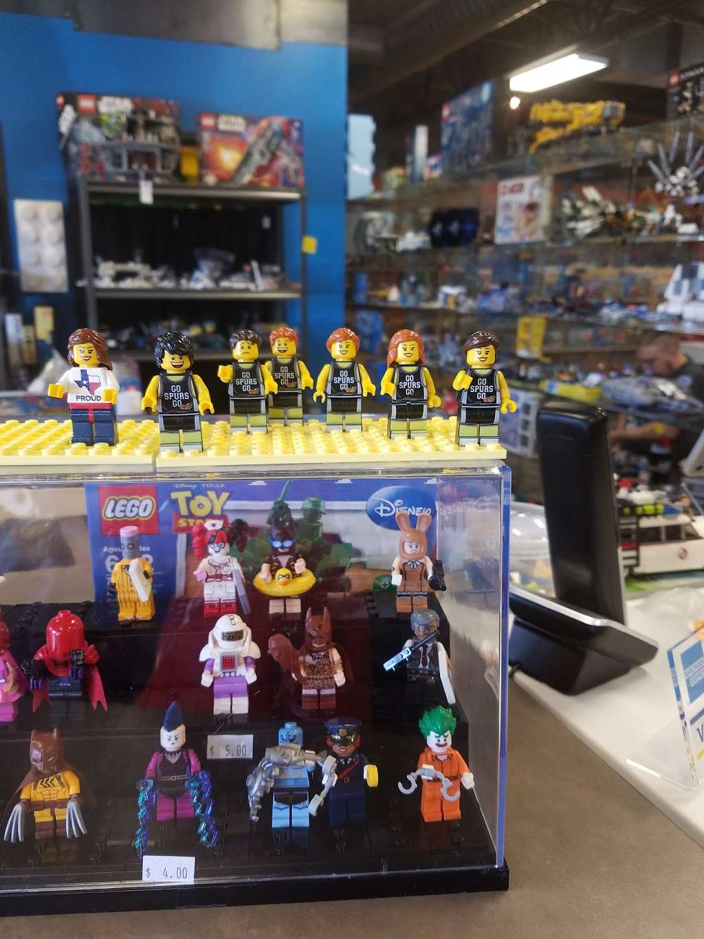 Bricks & Minifigs San Antonio | 21850 Bulverde Rd #102, San Antonio, TX 78259 | Phone: (210) 994-8100