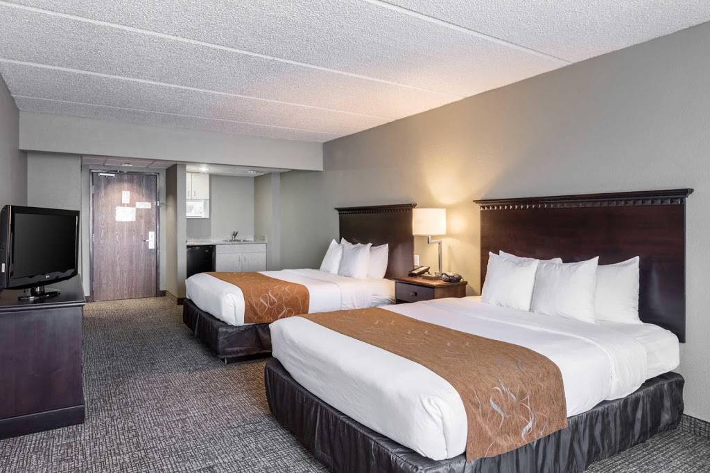 Comfort Suites Austin Airport | 7501 E Ben White Blvd, Austin, TX 78741 | Phone: (512) 386-6000