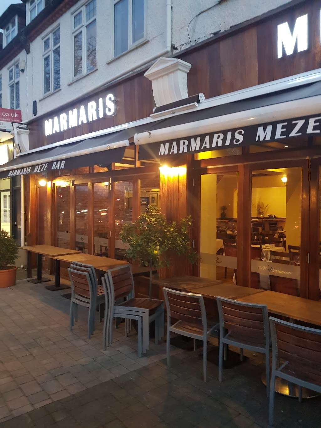 Marmaris Restaurant & Meze Bar | 21 Ravenswood Cres, West Wickham BR4 0JH, UK | Phone: 020 8777 7219