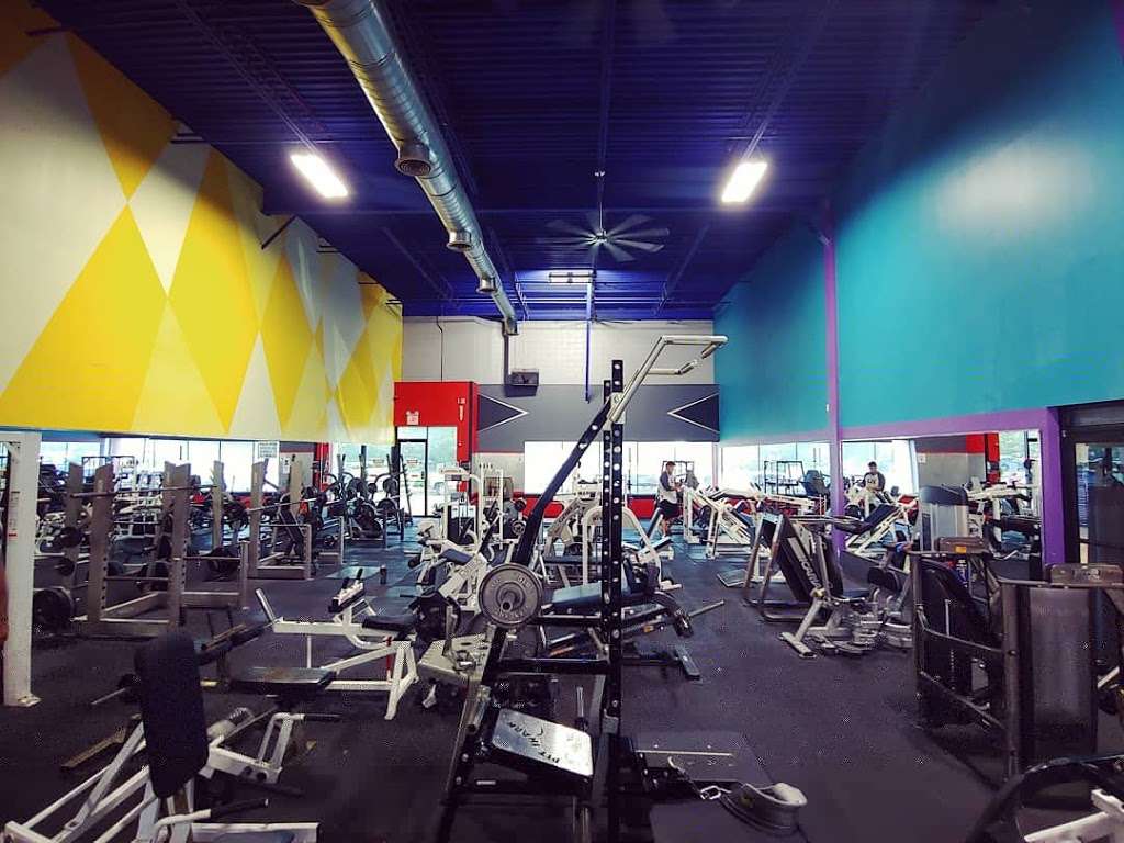 Pro-Fit Deer Park | 41 Mercedes Way, Edgewood, NY 11717, USA | Phone: (631) 782-6300