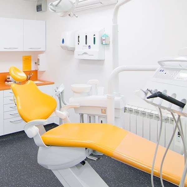 Odontica Dental Clinic | 121 Stoke Newington High St, Stoke Newington, London N16 0PH, UK | Phone: 020 7254 7778