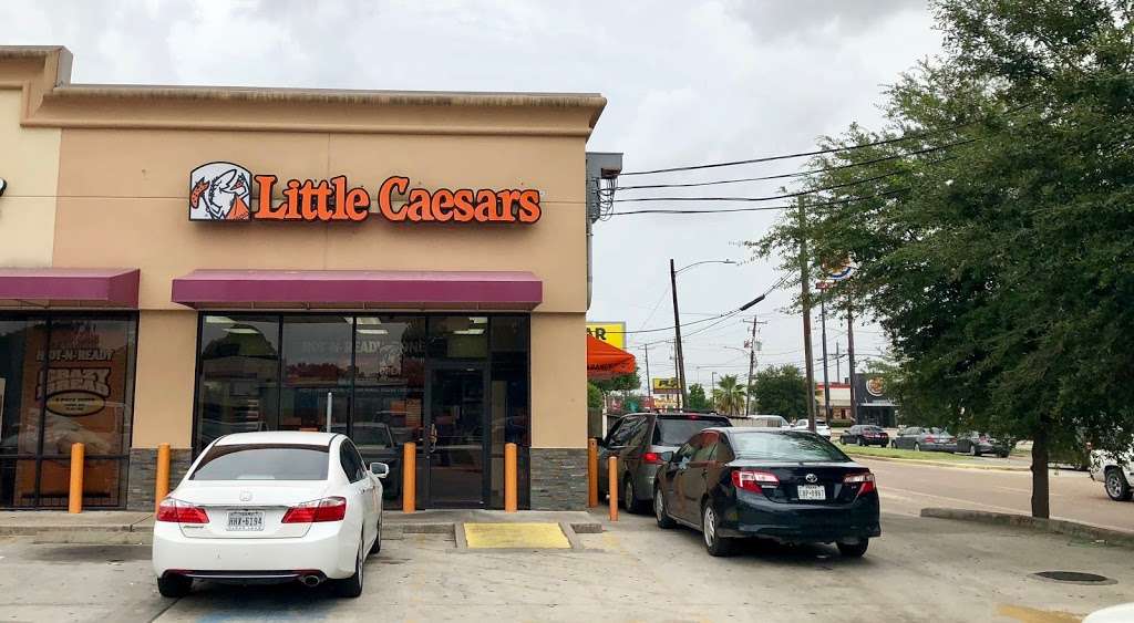 Little Caesars Pizza | 212 E Crosstimbers St, Houston, TX 77022 | Phone: (713) 742-8040