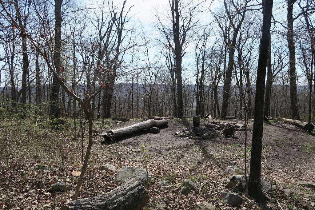 AT Campsite | Appalachian Ln, Purcellville, VA 20132, USA