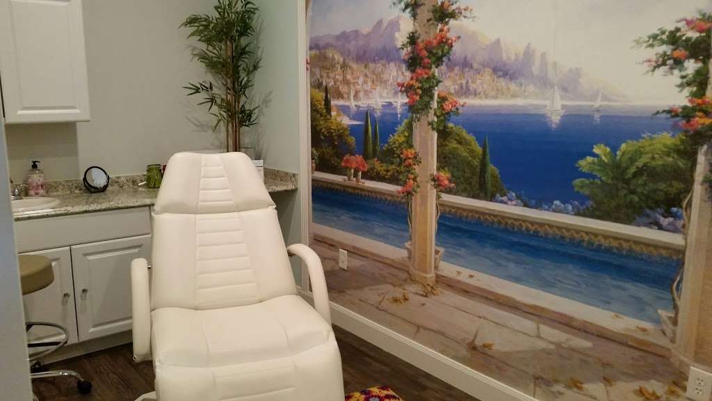 Light & Tight MediSpa | 9825 S Mason Rd Ste 245, Richmond, TX 77406, USA | Phone: (281) 762-1891