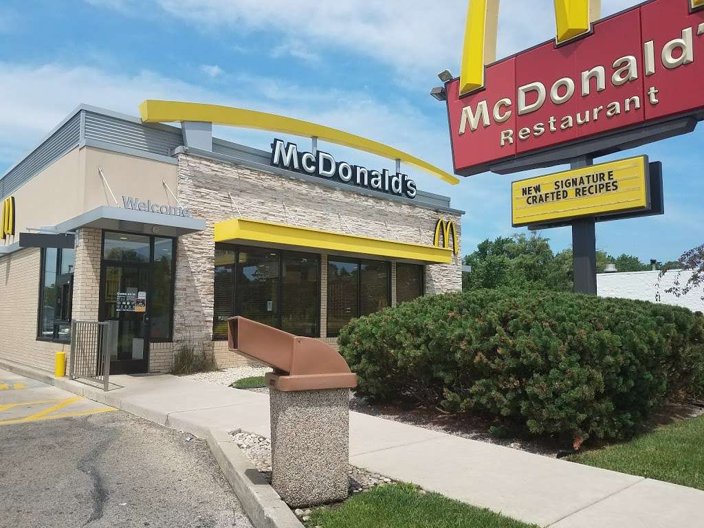 McDonalds | 2028 Sheridan Rd, Zion, IL 60099 | Phone: (847) 746-2177