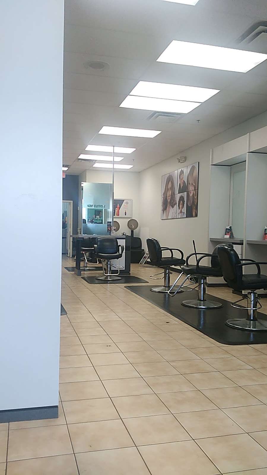 Hair Cuttery | 13880 Landstar Blvd, Orlando, FL 32824 | Phone: (407) 851-8162
