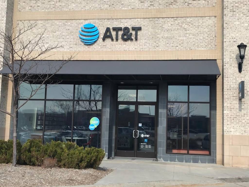 AT&T Store | 7640 Towne Center Pkwy Suite 119, Papillion, NE 68046, USA | Phone: (402) 339-2944