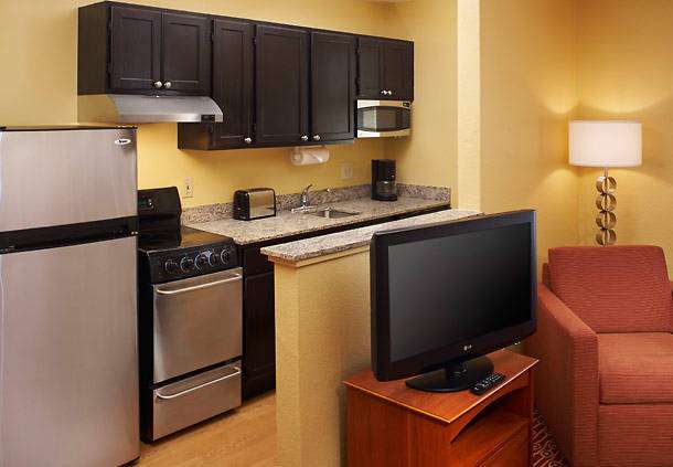 TownePlace Suites by Marriott Chicago Elgin/West Dundee | 2185 Marriott Dr, West Dundee, IL 60118 | Phone: (847) 608-6320