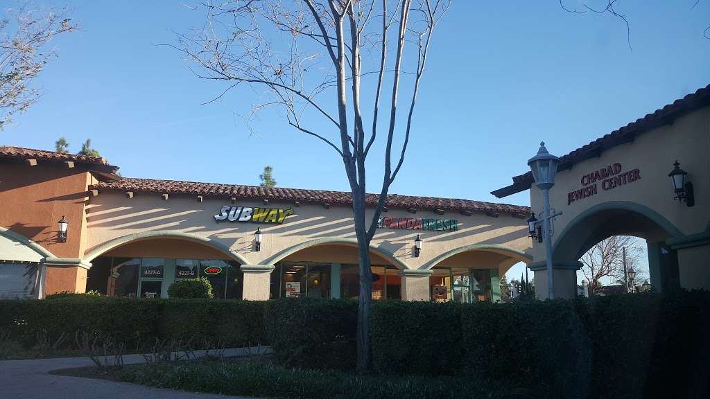 Subway Restaurants | 4227 Tierra Rejada Rd, Mountain Meadow Plaza Suite B, Moorpark, CA 93021, USA | Phone: (805) 532-1501