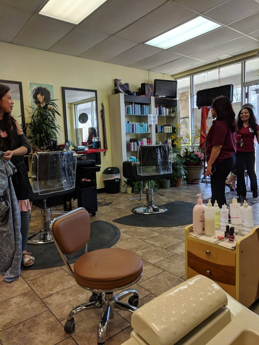 Mong Salon | 1843 NW Vivion Rd, Riverside, MO 64150 | Phone: (816) 868-2143