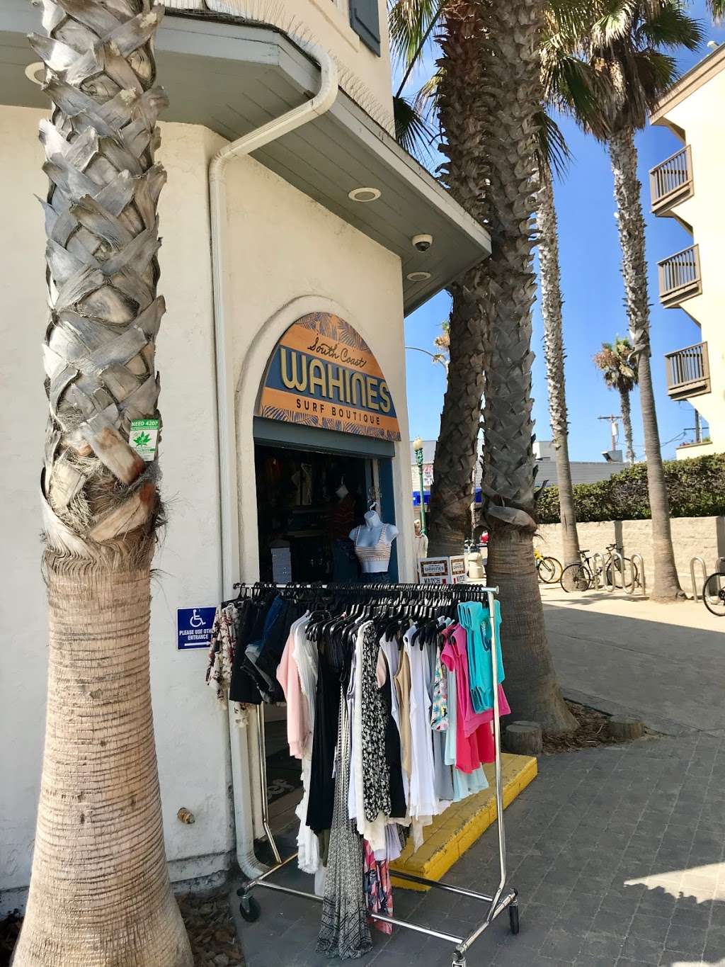 Wahines | San Diego, CA 92109, USA