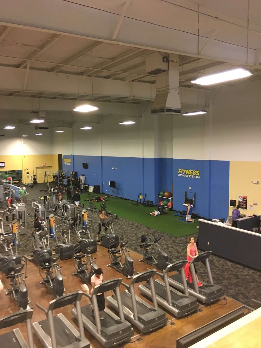 fitness connection south blvd hours