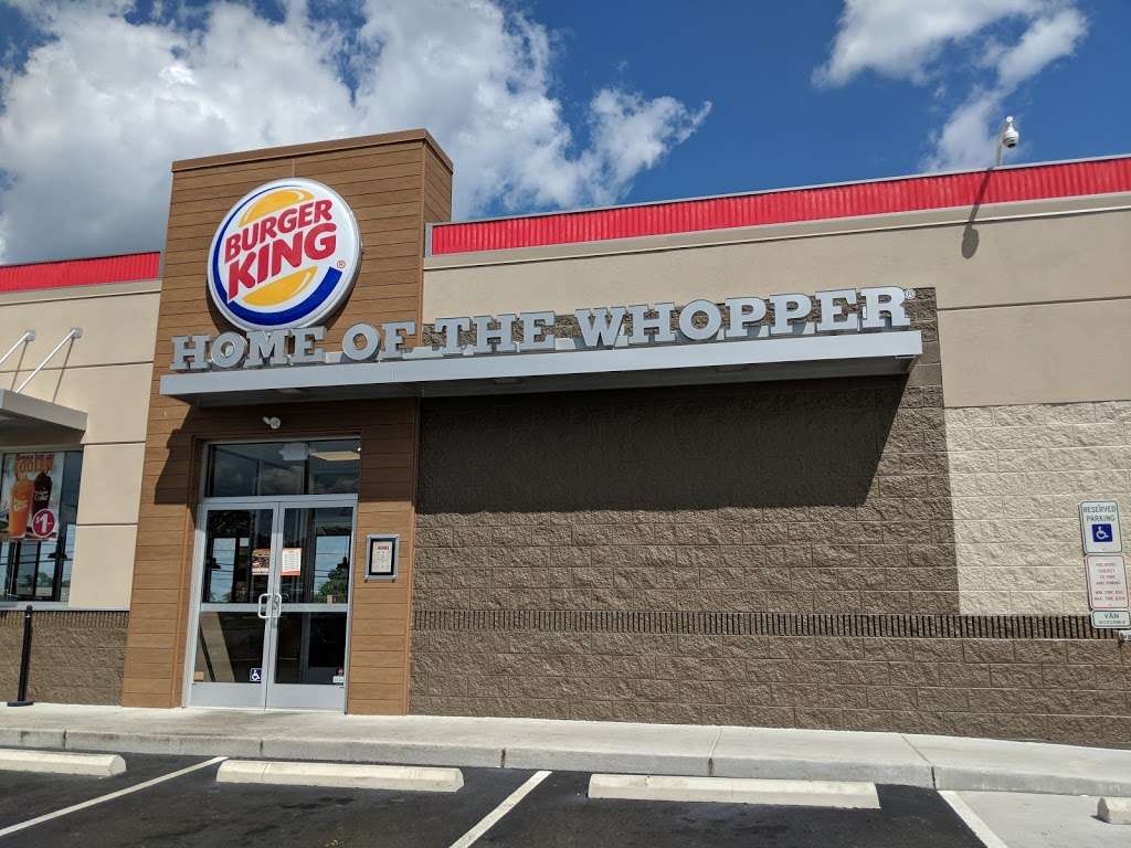 Burger King | 2600 Willow Street Pike N, Willow Street, PA 17584, USA | Phone: (717) 894-1236