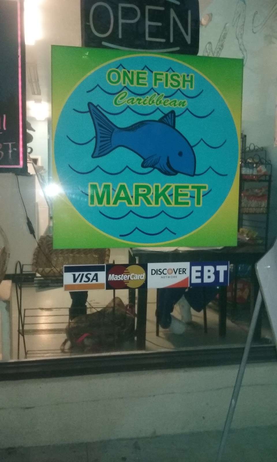 One Fish Market | 2018 W Washington Blvd, Los Angeles, CA 90018, USA | Phone: (323) 641-7662