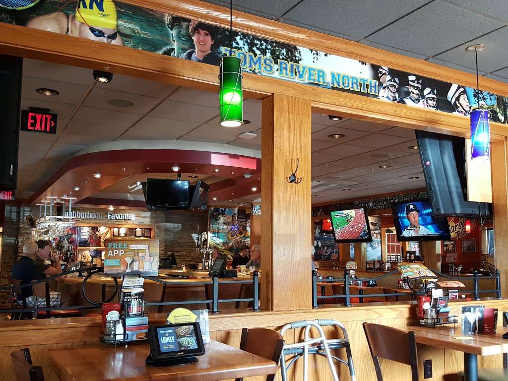 Applebees Grill + Bar | 1055 Route 70, Manchester Plaza, Manchester, NJ 08759, USA | Phone: (732) 657-7676