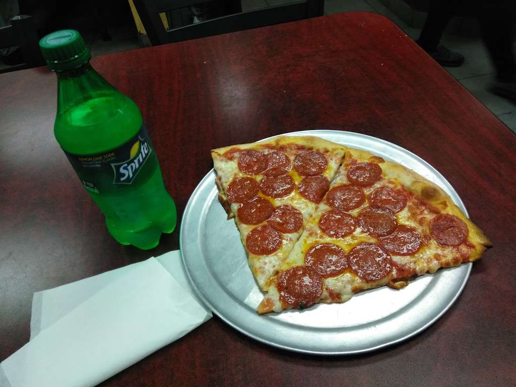 J & G Pizza | 34 Lanes Mill Rd, Brick, NJ 08724 | Phone: (732) 458-3434