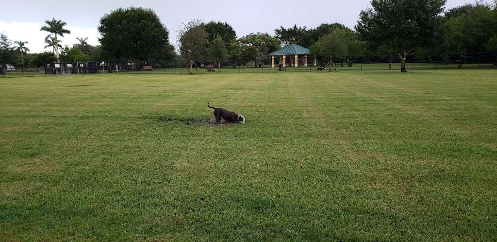 Wellington Dog Park | 2965 Greenbriar Blvd, Wellington, FL 33414, USA | Phone: (561) 791-4005