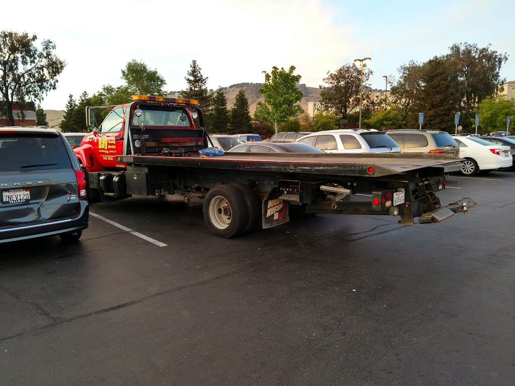 Bay Towing & Collision Services | 515 Tennessee St, Vallejo, CA 94590, USA | Phone: (707) 642-2832