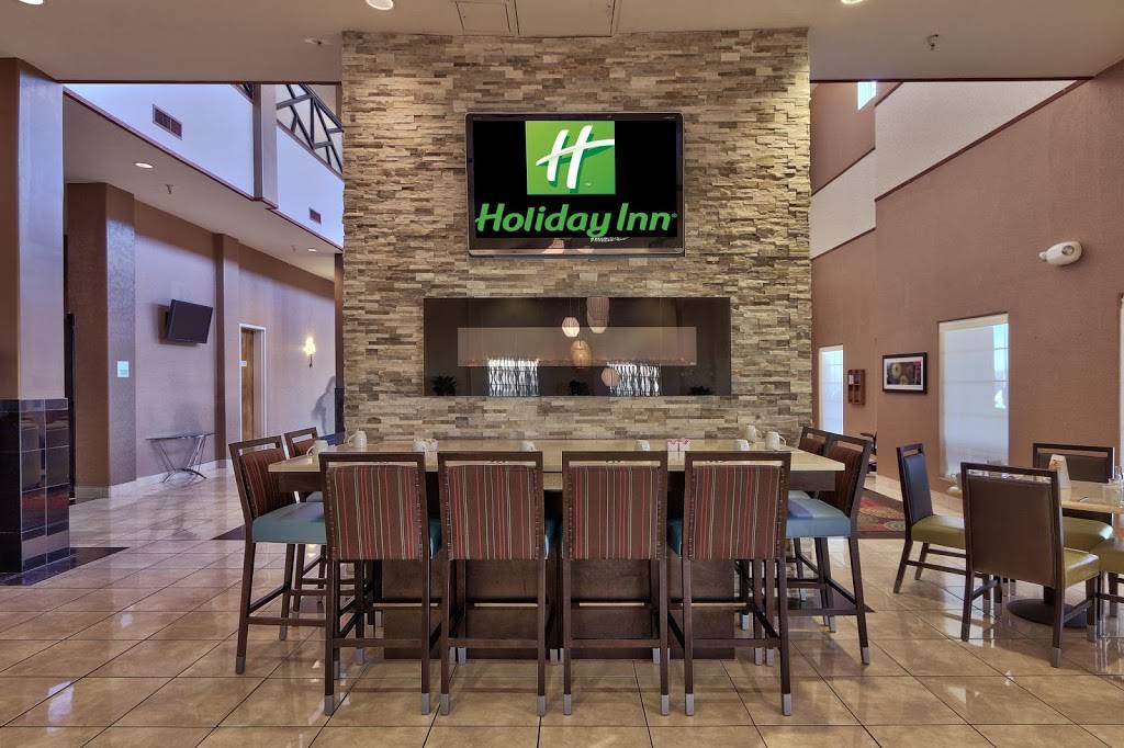 Holiday Inn & Suites Albuquerque Airport | 1501 Sunport Pl SE, Albuquerque, NM 87106, USA | Phone: (505) 944-2255