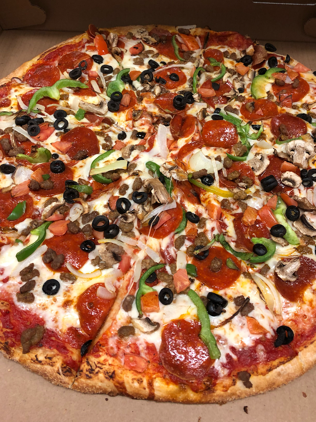 Guss New York Pizza | 35 Towne Centre Way, Hampton, VA 23666, USA | Phone: (757) 224-6797