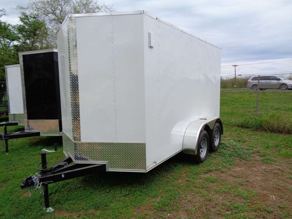 Blue Star Trailer Supply LLC | 12255 US-181, San Antonio, TX 78223, USA | Phone: (210) 633-9002