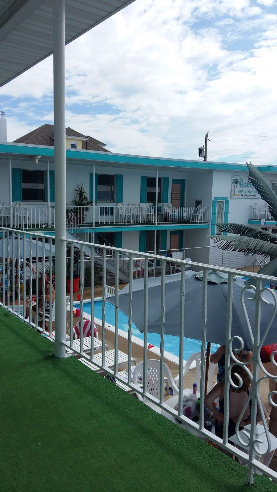 Rambler Motel & Apartments | 7109 Pacific Ave, Wildwood Crest, NJ 08260, USA | Phone: (609) 522-4652