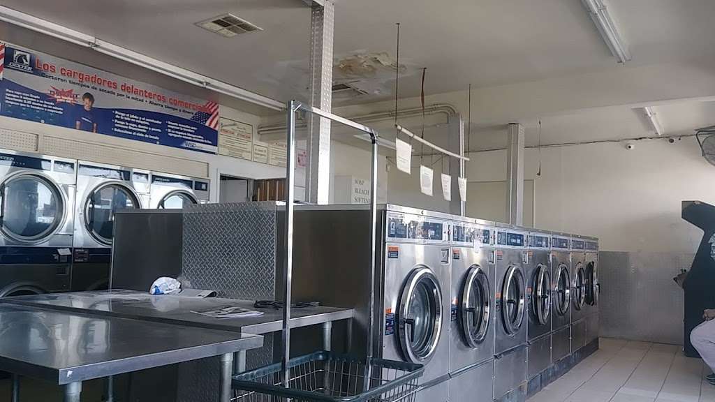 Arvin Queen Laundromat | Arvin, CA 93203