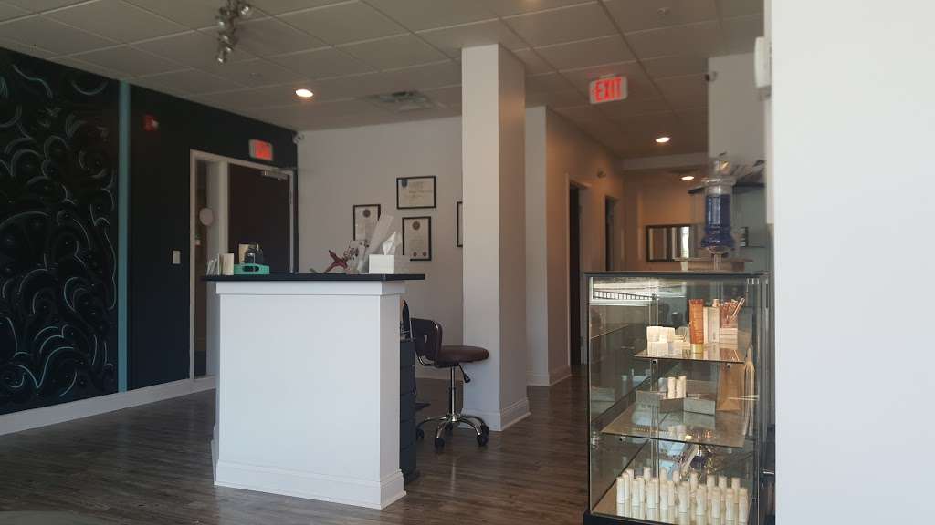 Ireland Beauty | 225 W Squantum St, Quincy, MA 02171 | Phone: (857) 526-2449