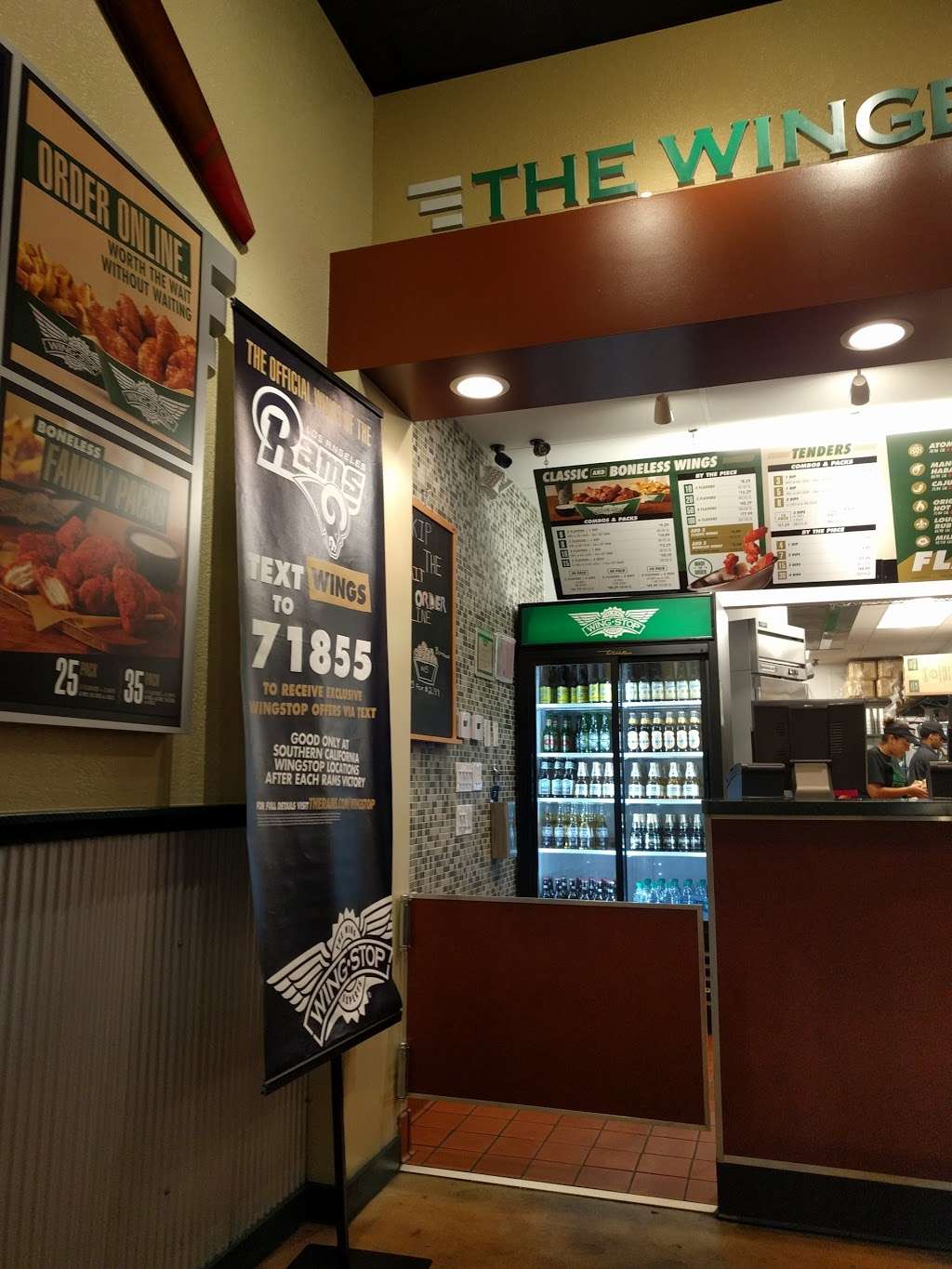 Wingstop | 8633 Woodley Ave, North Hills, CA 91343 | Phone: (818) 891-0999