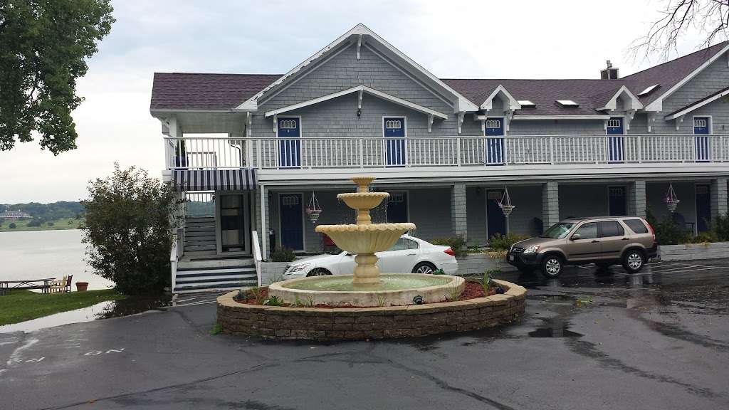 The French Country Inn | W4190 West End Rd, Lake Geneva, WI 53147, USA | Phone: (262) 374-5999