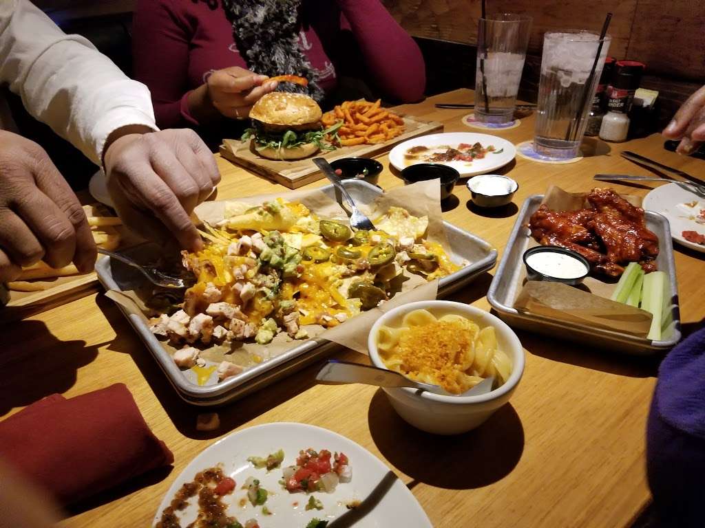 Twin Peaks Las Vegas | 3717 S Las Vegas Blvd #285, Las Vegas, NV 89109, USA | Phone: (702) 795-8946