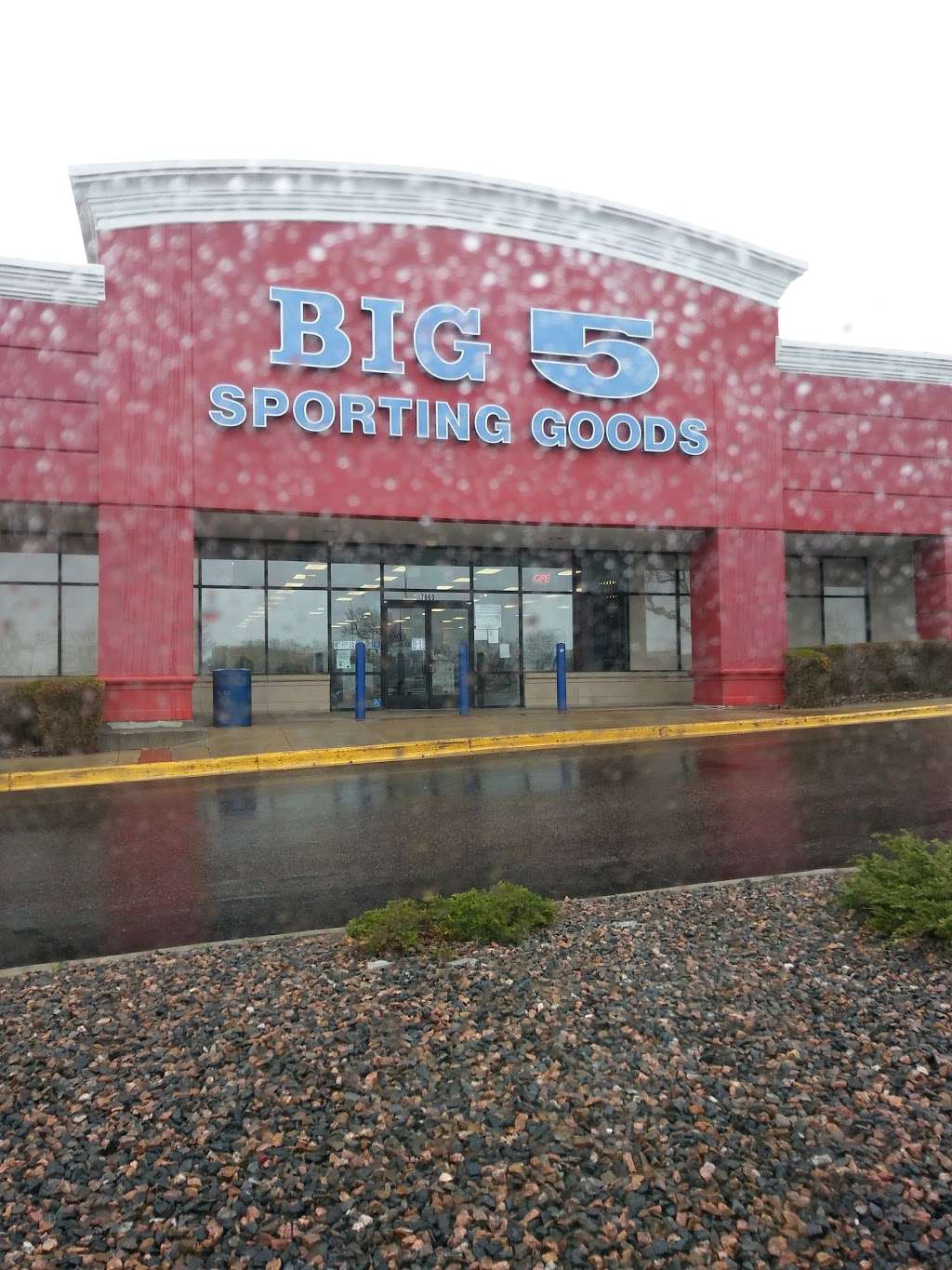 Big 5 Sporting Goods | 7669 W 88th Ave, Arvada, CO 80005, USA | Phone: (303) 420-3189