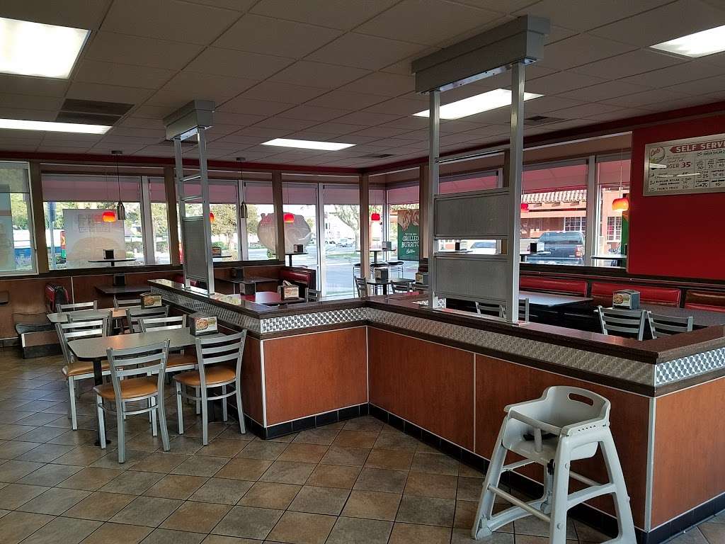 Carls Jr. / Green Burrito | 2022 Riverside Ave, Rialto, CA 92377 | Phone: (909) 873-4766