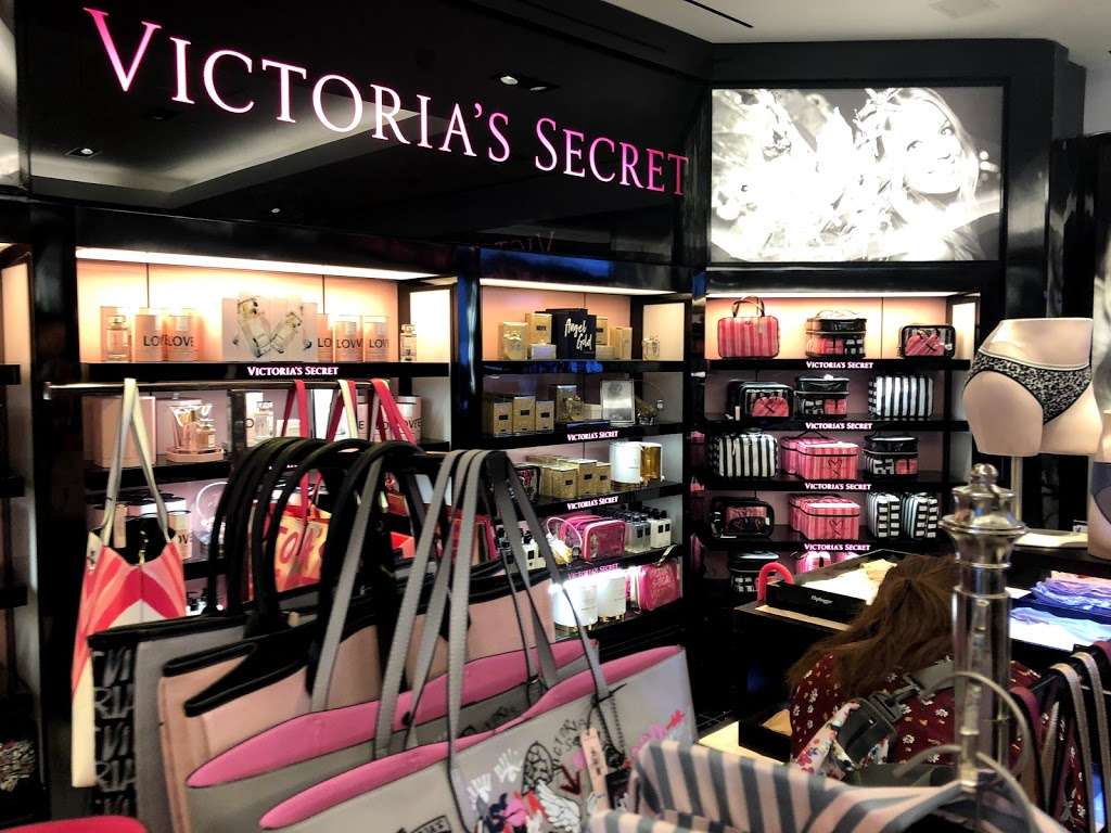 Victorias Secret | 1 JFK airport, Jamaica, NY 11430, USA