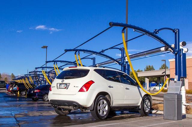 Aqua Express Auto Wash | 2610 E Del Mar Blvd, Laredo, TX 78041, USA | Phone: (956) 949-0149