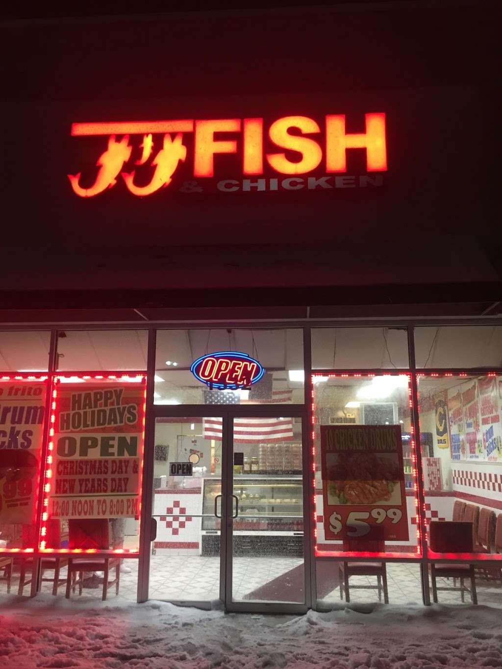 J J FISH & CHICKEN OF WAUKEGAN | 1332 N Lewis Ave, Waukegan, IL 60085, USA | Phone: (847) 360-1212