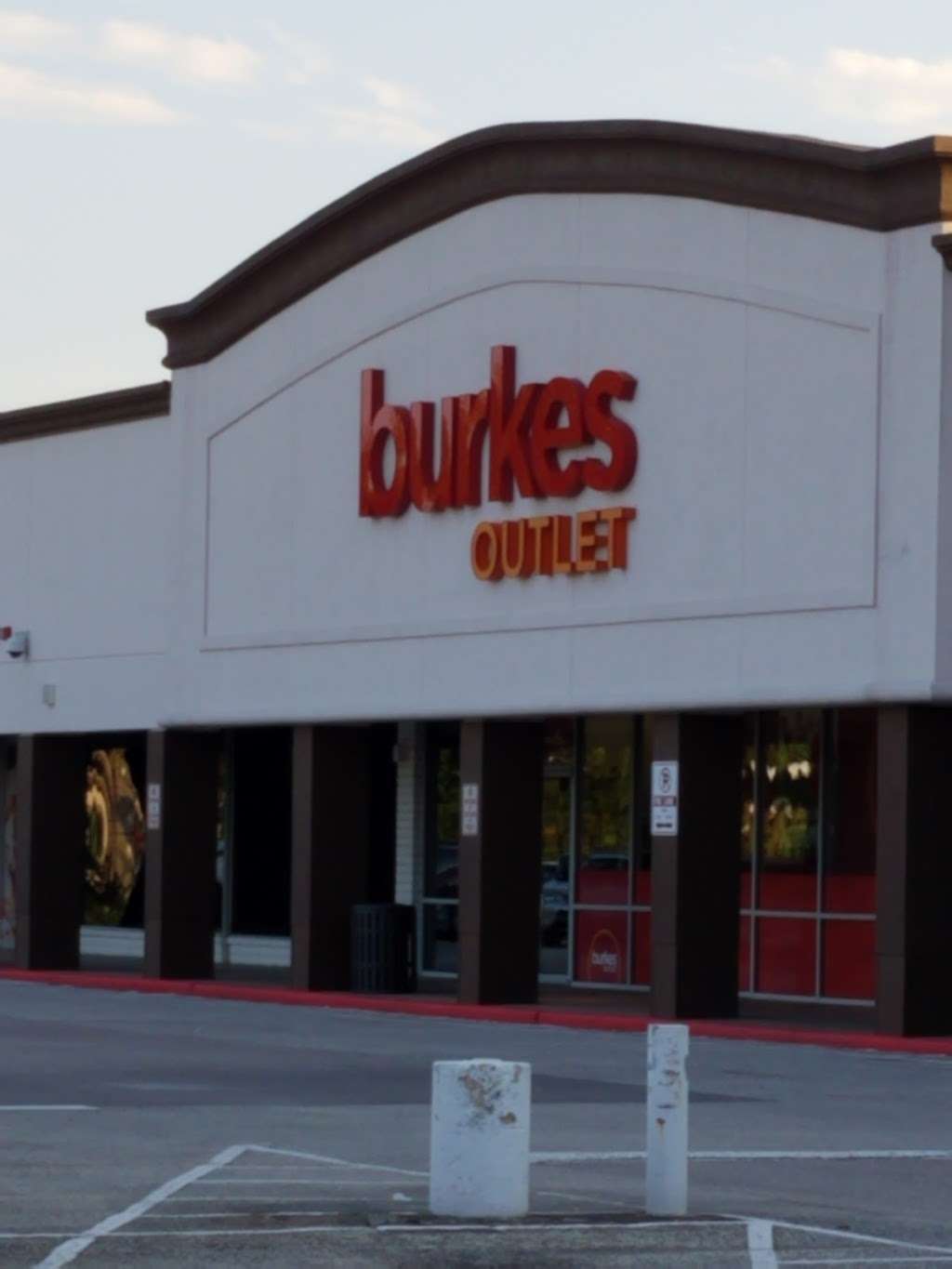 Burkes Outlet | 3418 Center St, Deer Park, TX 77536, USA | Phone: (281) 478-5273